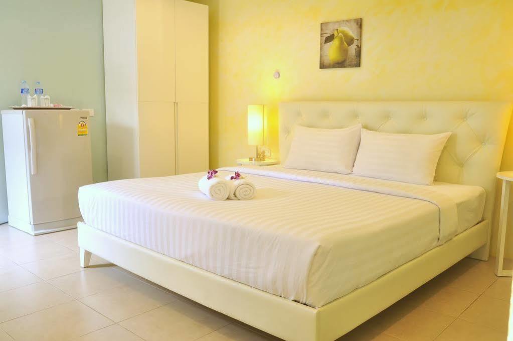 Phuket Oyo 345 The Click Guesthouse At Chalong מראה חיצוני תמונה