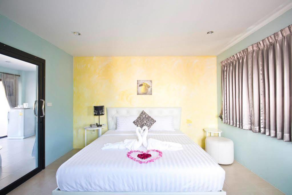 Phuket Oyo 345 The Click Guesthouse At Chalong מראה חיצוני תמונה