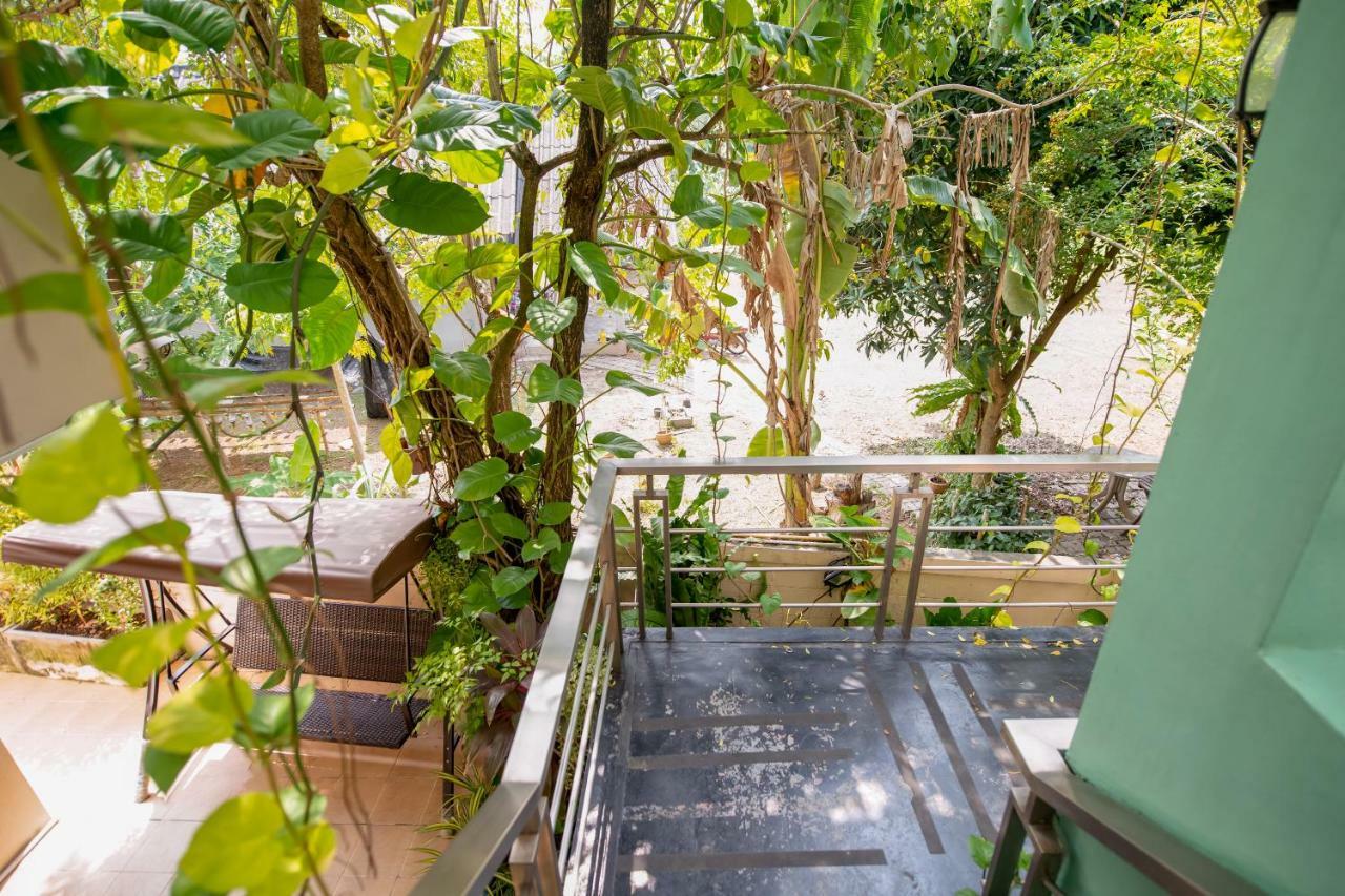 Phuket Oyo 345 The Click Guesthouse At Chalong מראה חיצוני תמונה